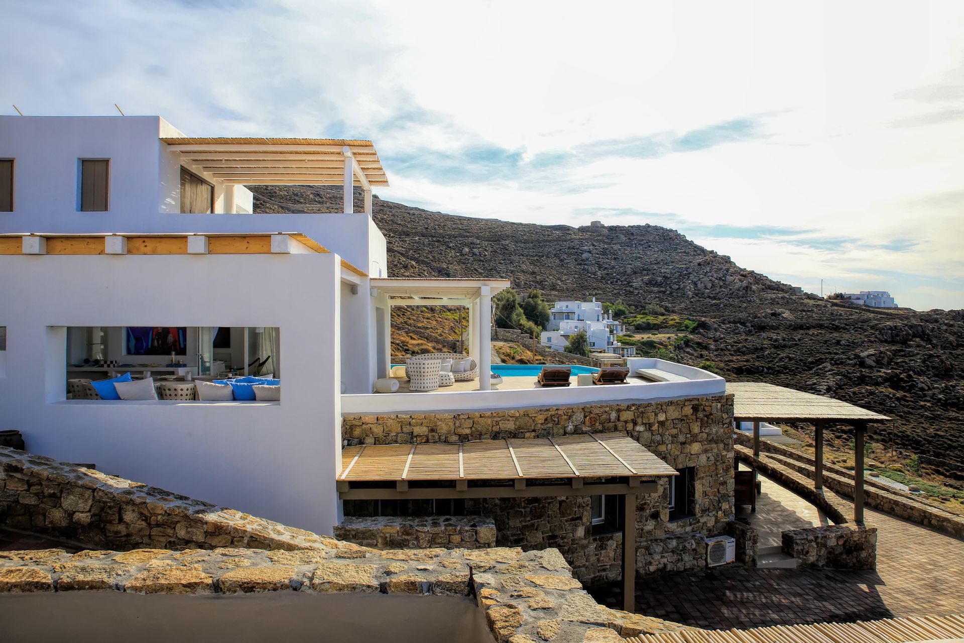 Mykonos Feelings - VOGUE - 17