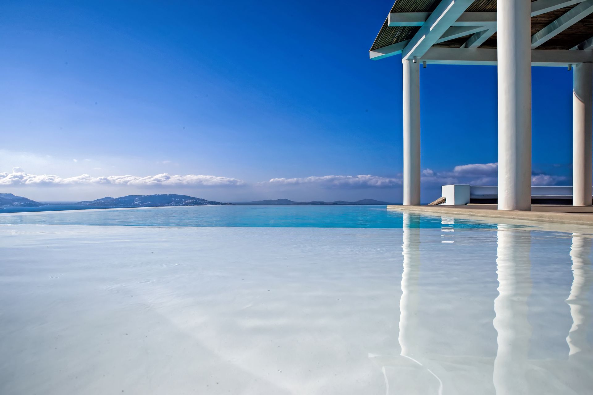 Mykonos Feelings - VOGUE - 20