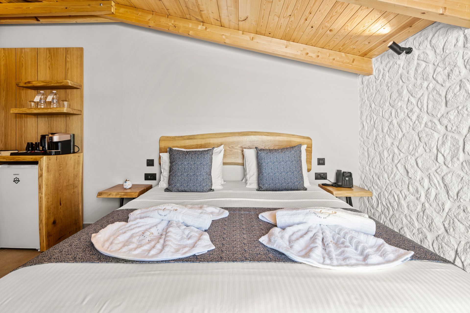 Emily’s Luxury Suites - LOFTGV - 2