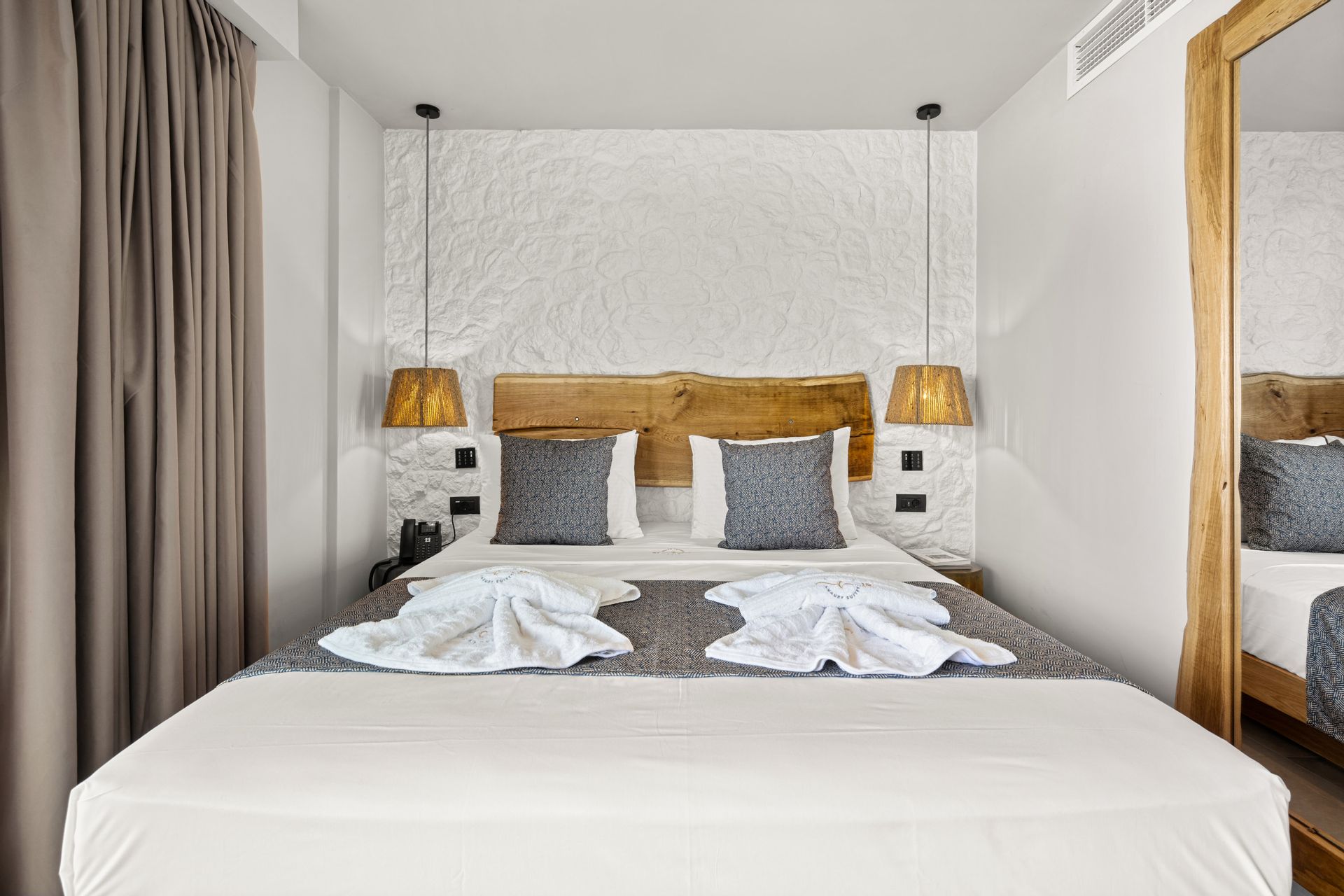 Emily’s Luxury Suites - JSSVJ - 5