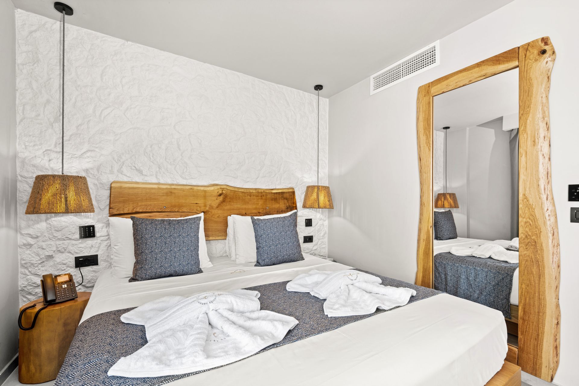Emily’s Luxury Suites - JSSVJ - 4