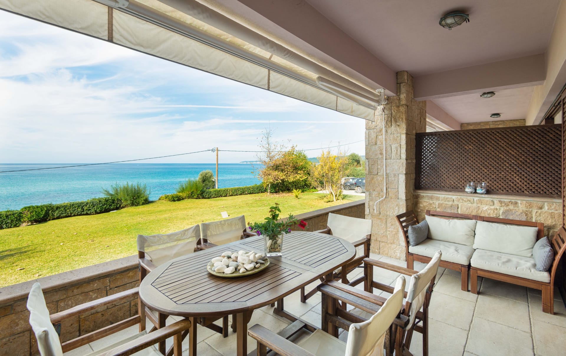 Seagrove – Beachfront Villa In Possidi