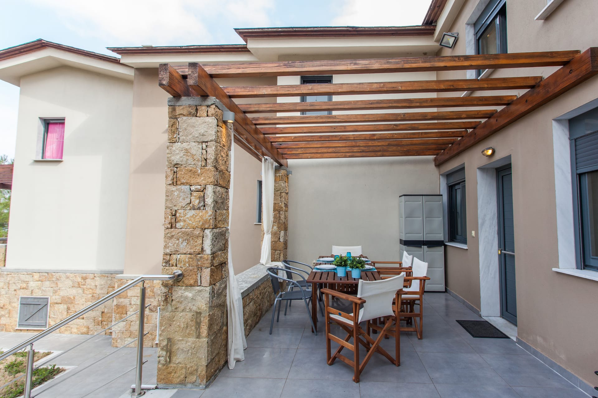 FLH – Halkidiki Properties - DAPHNE - 2