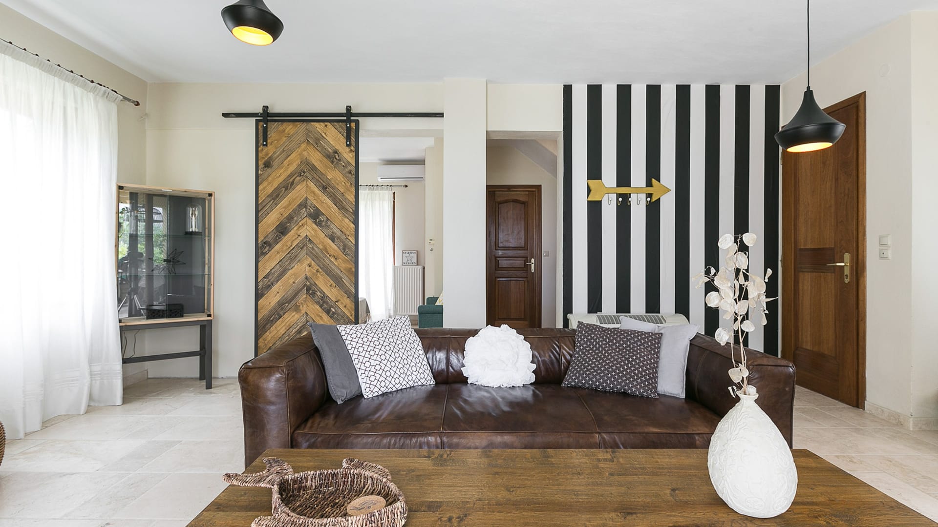 Thelma – Beachfront Villa in Trani Ammouda