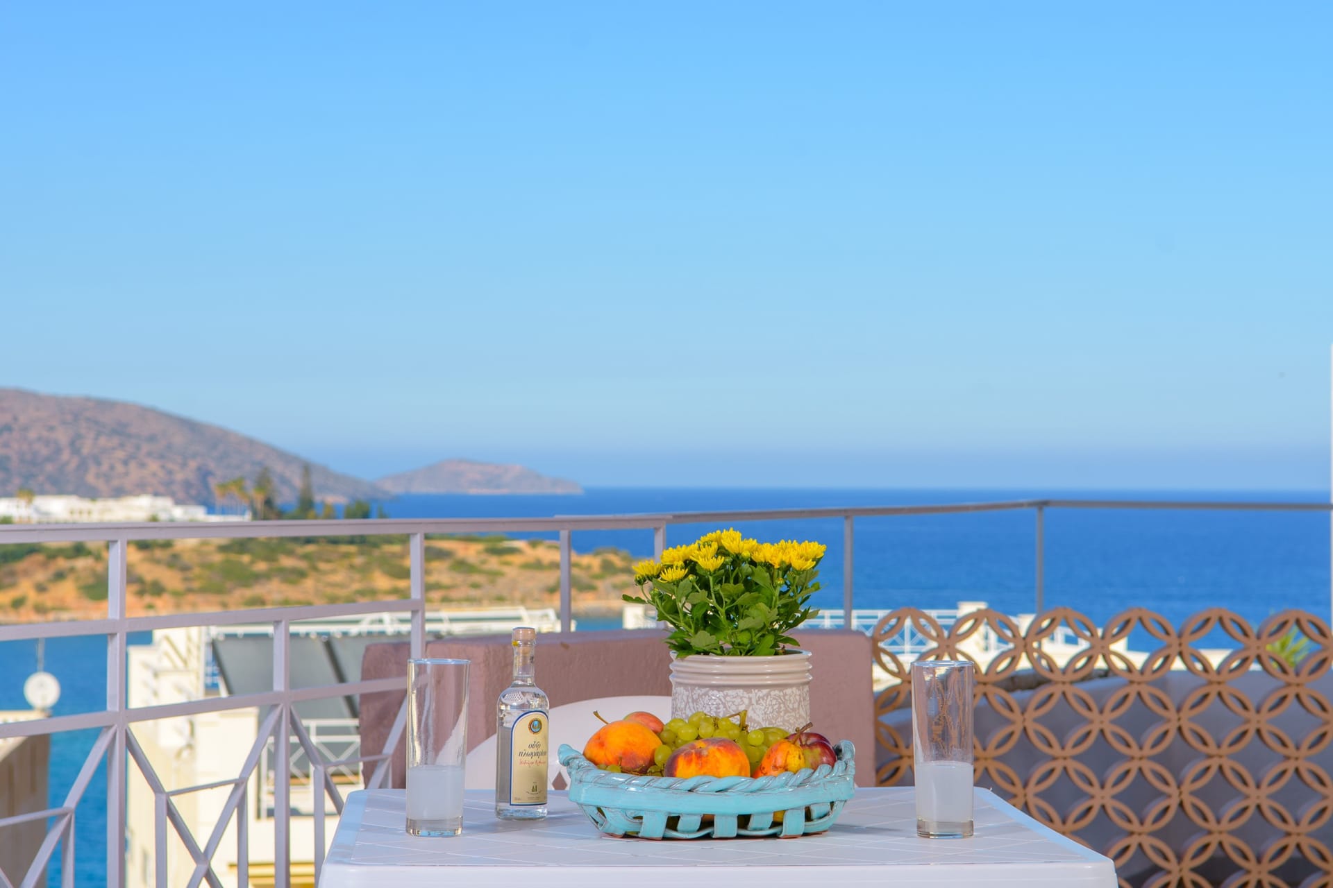 Suite with Sea View 5