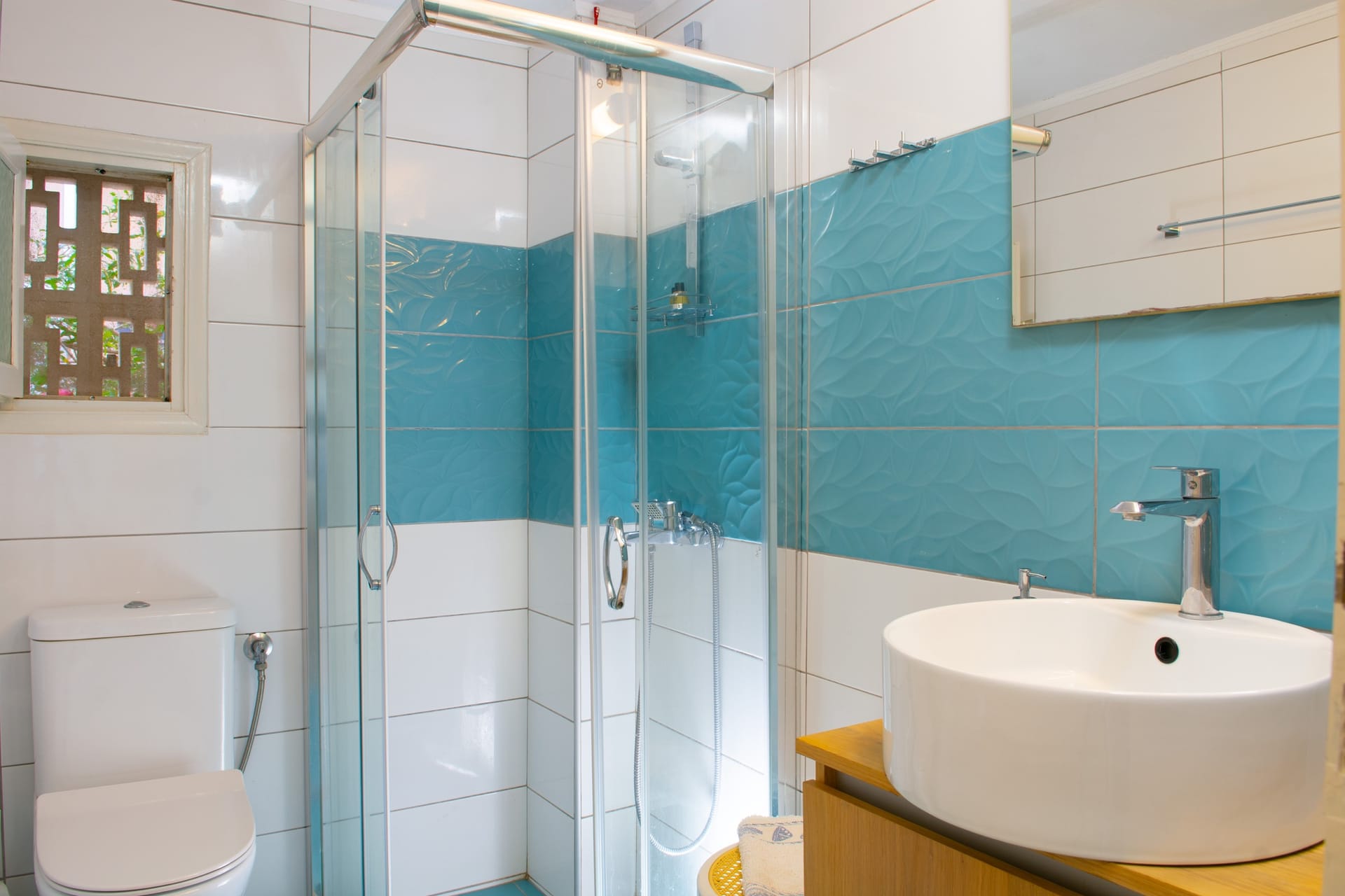 Bellevue Suites - SUIT1 - 11