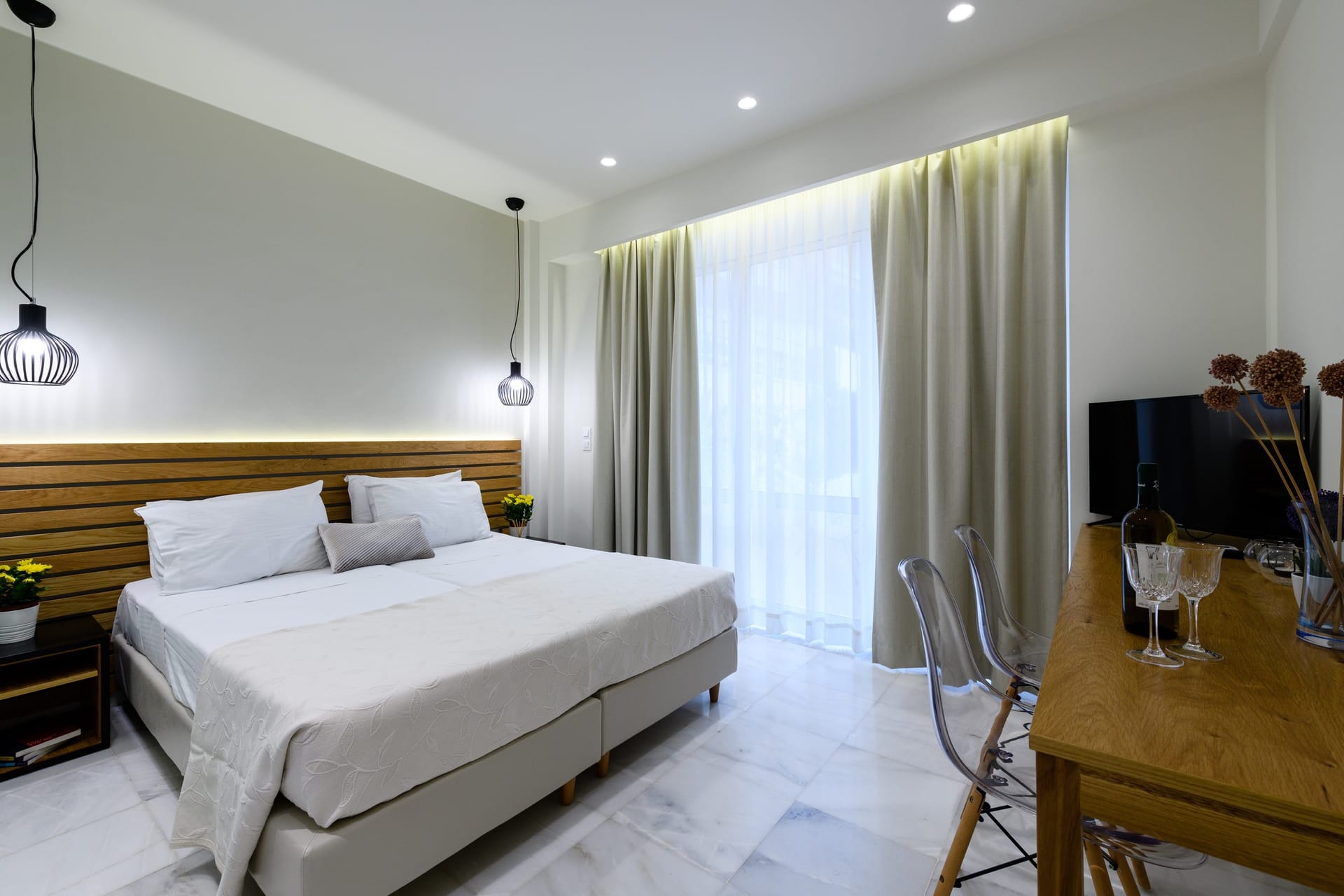 Executive Studio with Pool View