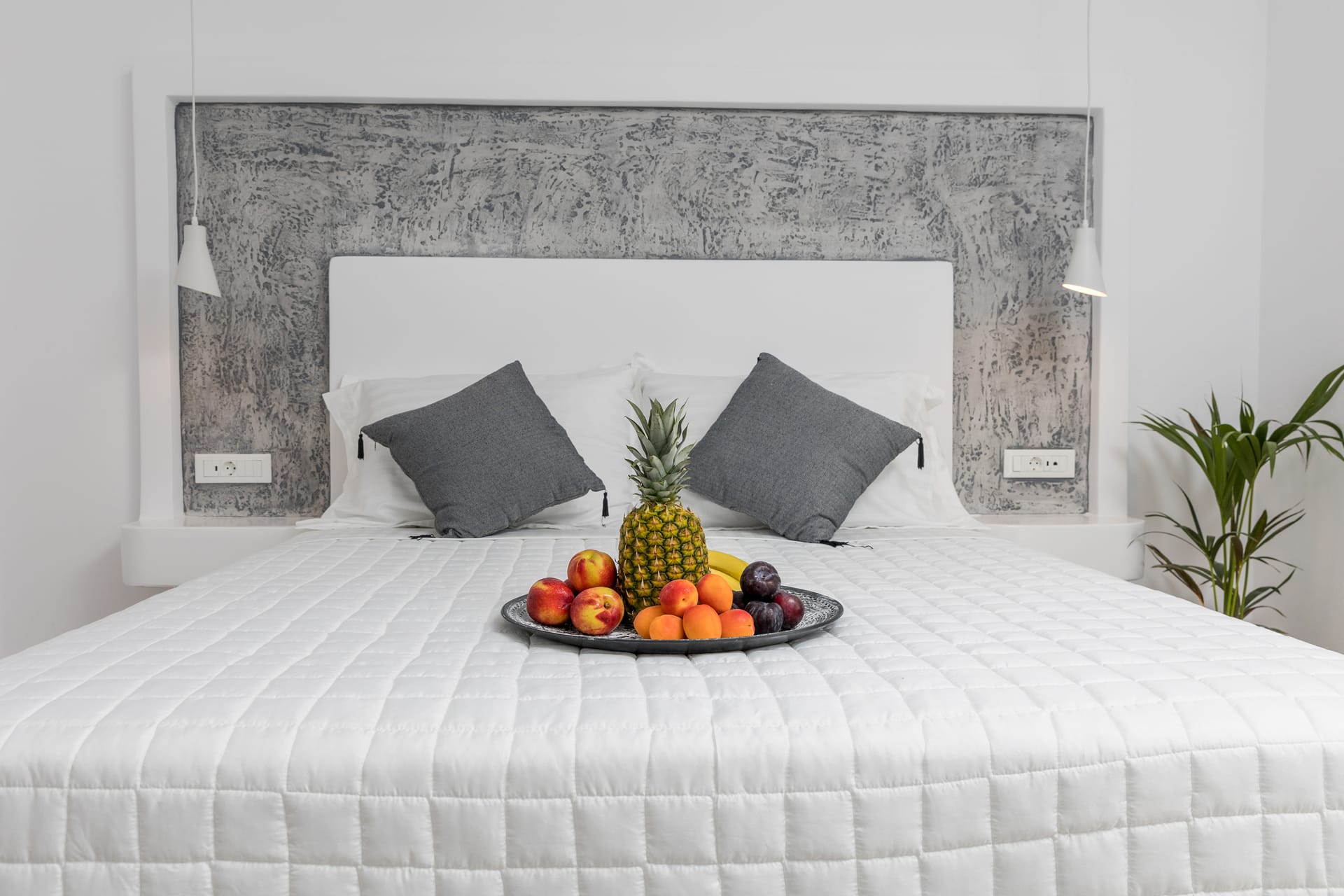 City Triple room