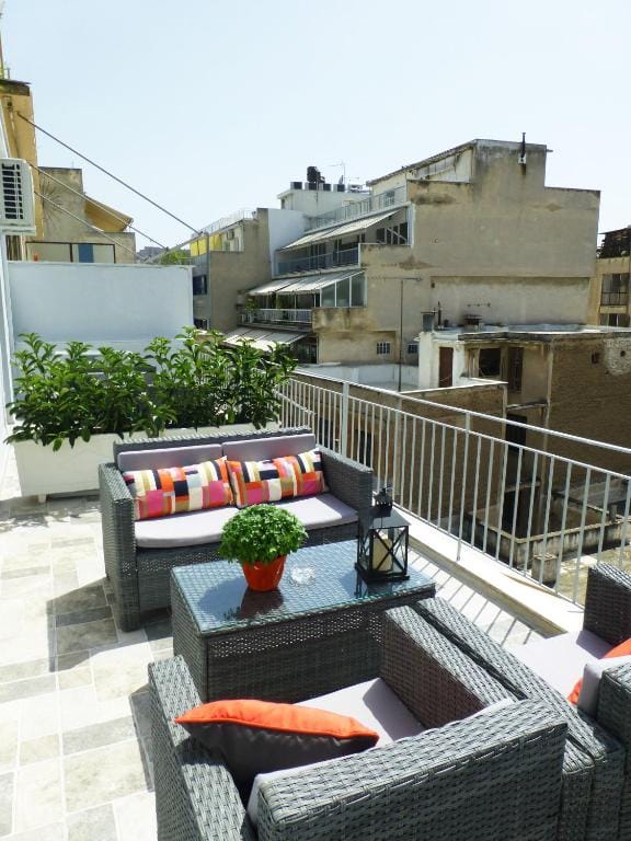 Central Athens Studios - STUAPT - 10