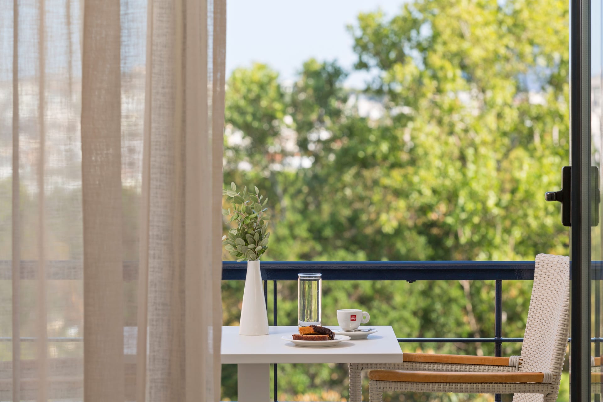 Avra City Hotel - DLX - 14