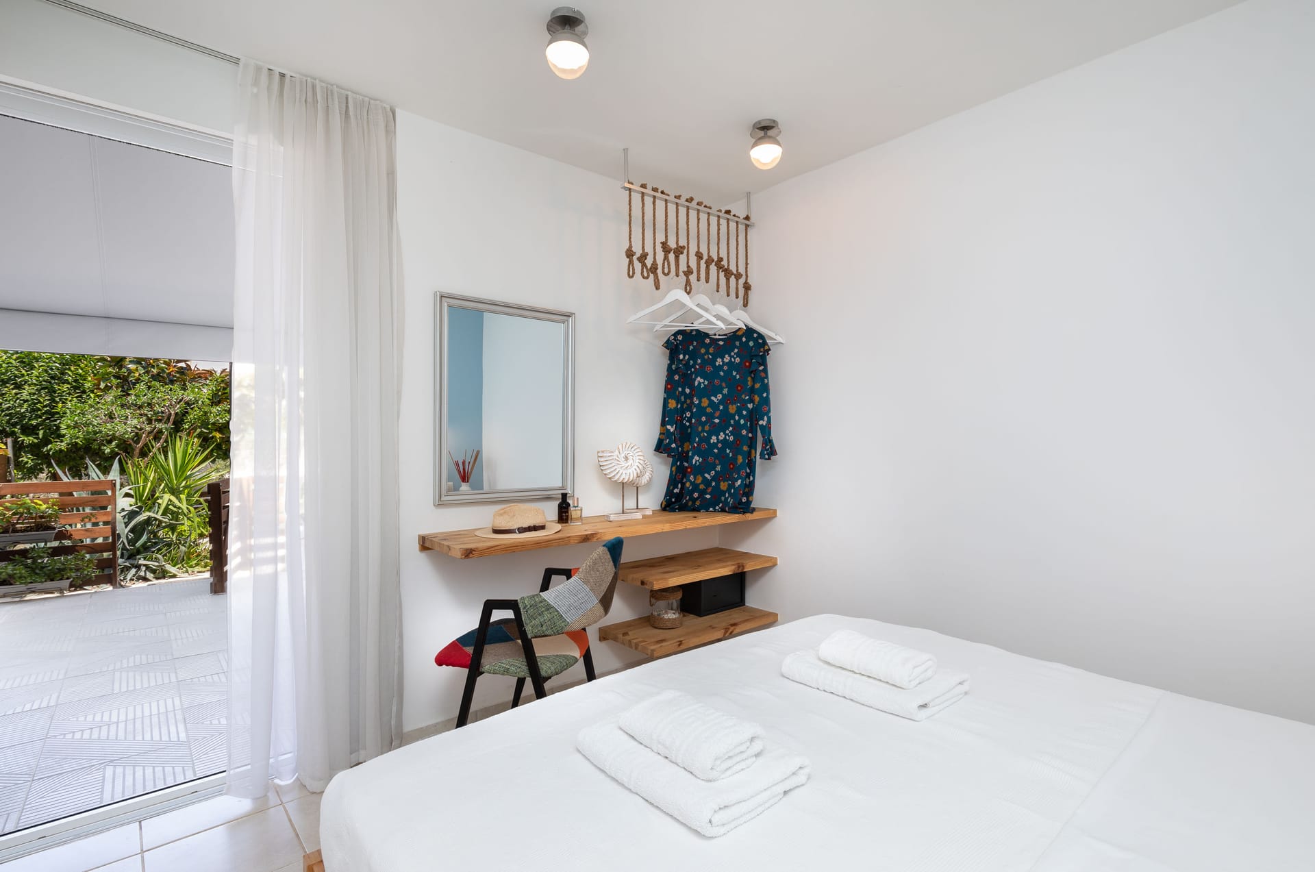 One Bedroom Apartment with Garden (Vouliagmeni Stylish Homes)