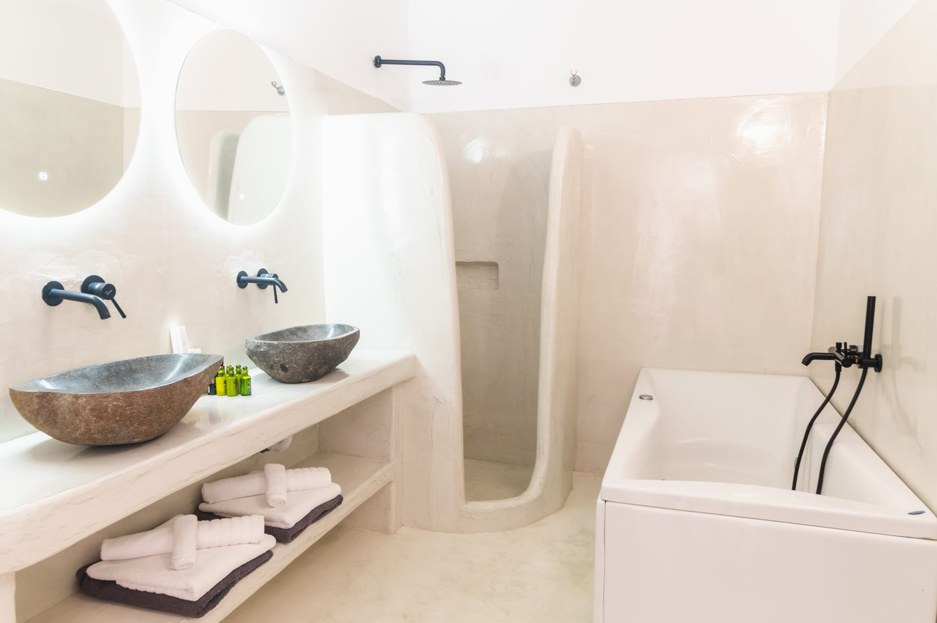 CSky Hotel Santorini - SENIOR - 16