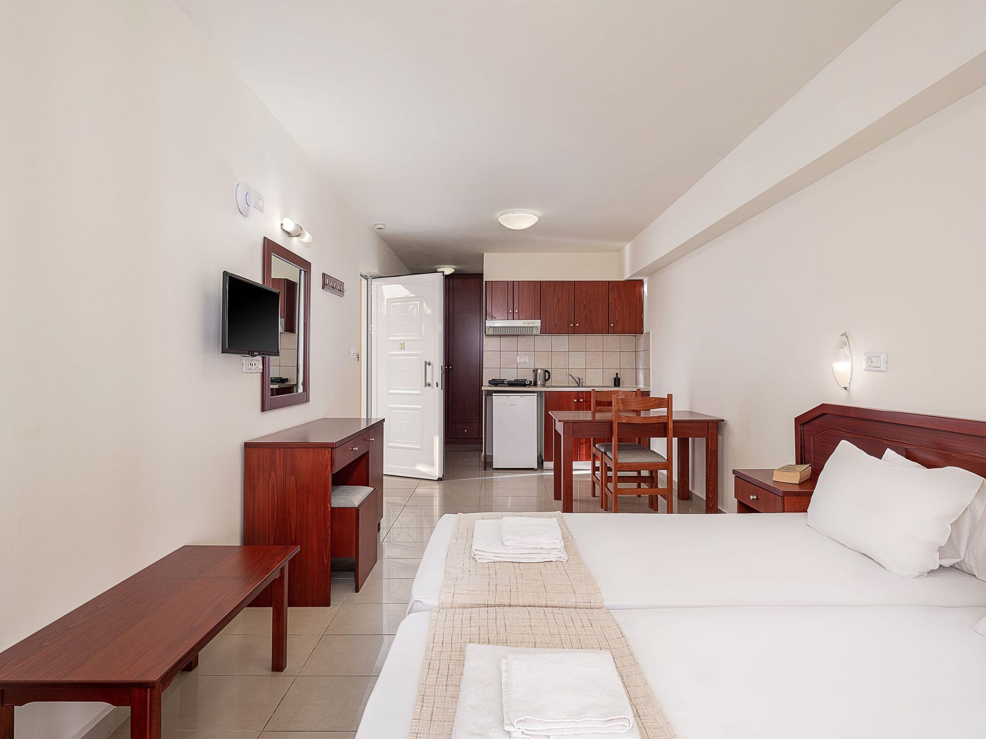 Artemis Apartments - BUDGET - 8