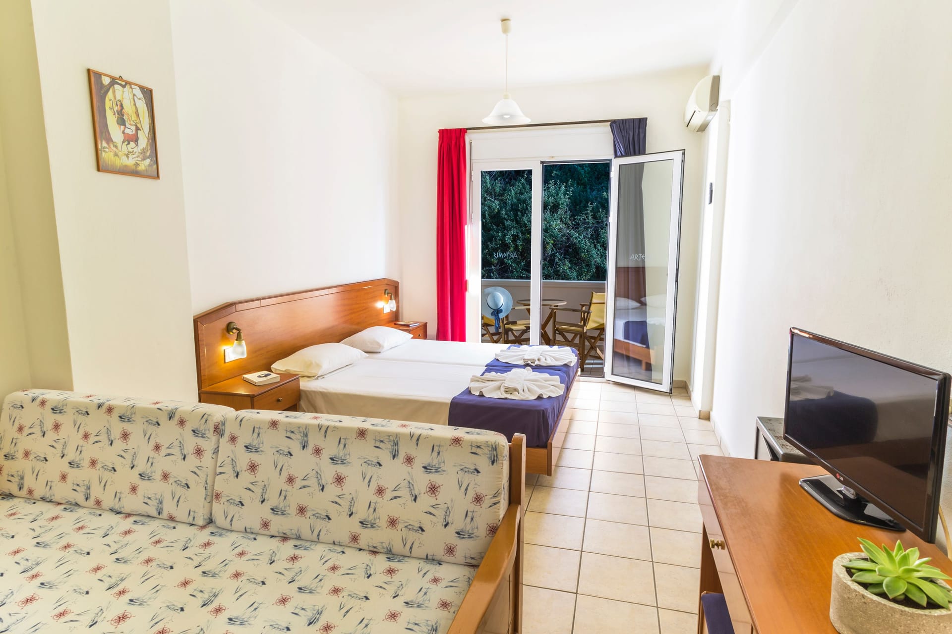 Artemis Apartments - STUDIO - 2