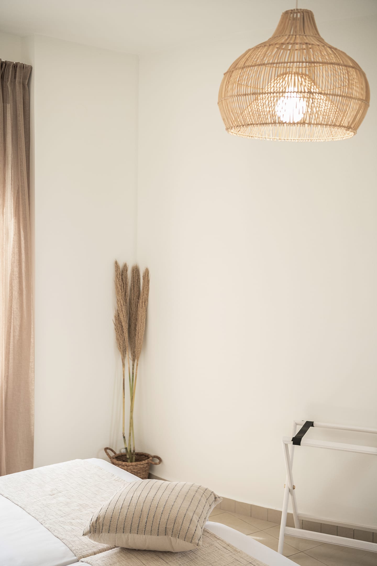 Artemis Apartments - DLXST - 11