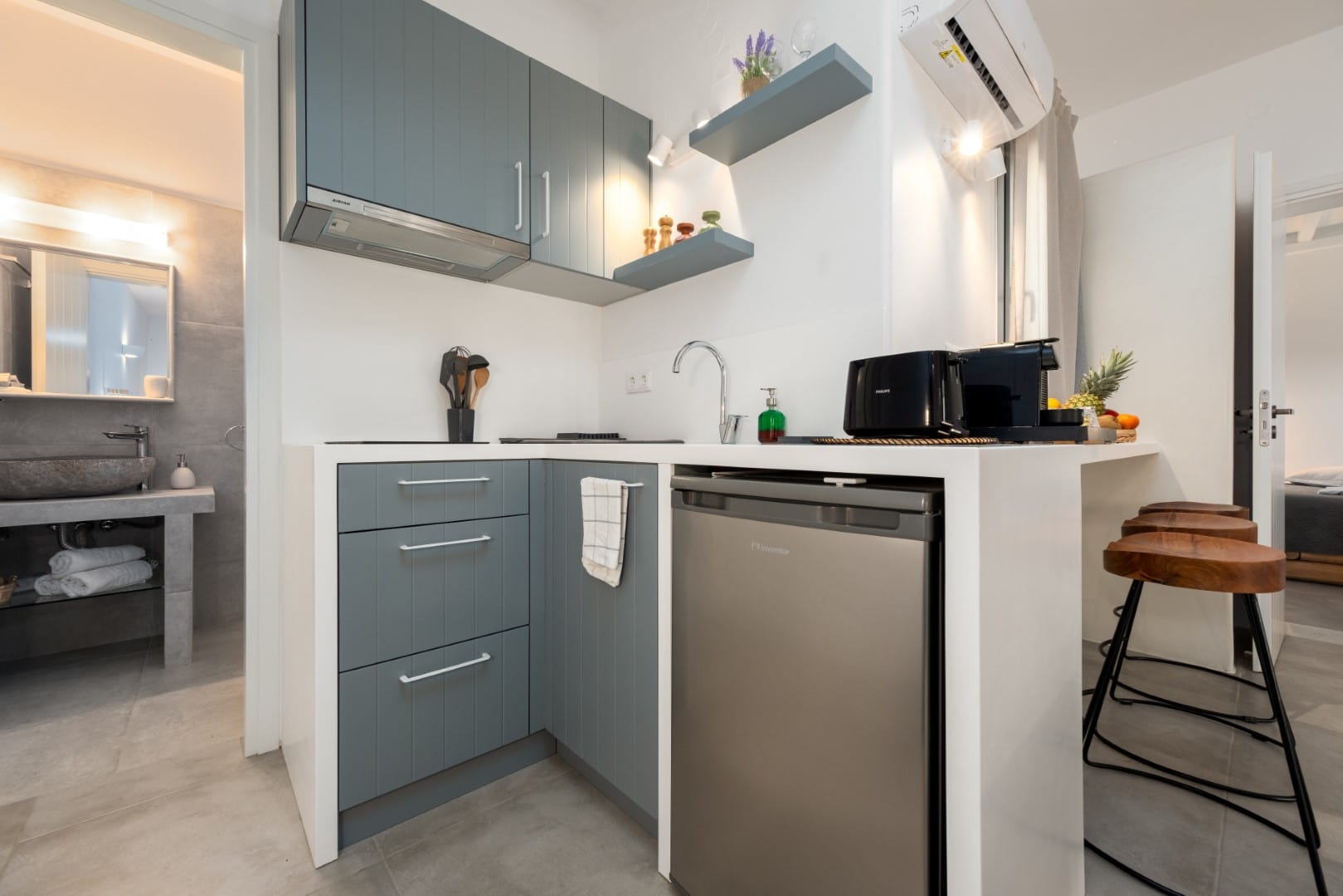 Anemones Studios & Suites - DELFAM - 9