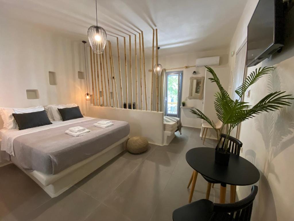Deluxe Quadruple Room