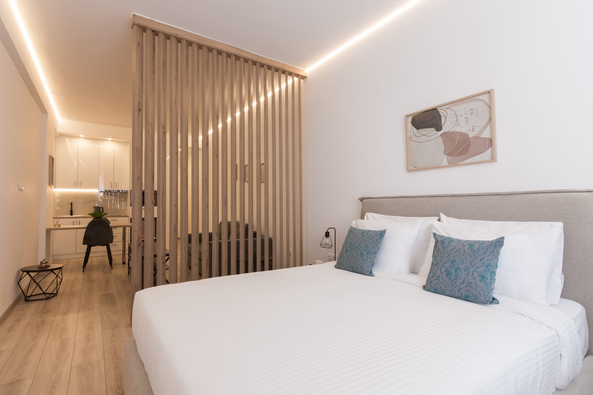 Athens Syntagma Ermou Studio