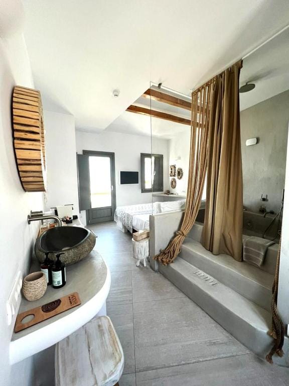 Bohemian Luxury Boutique Hotel Paros - SSSV - 3