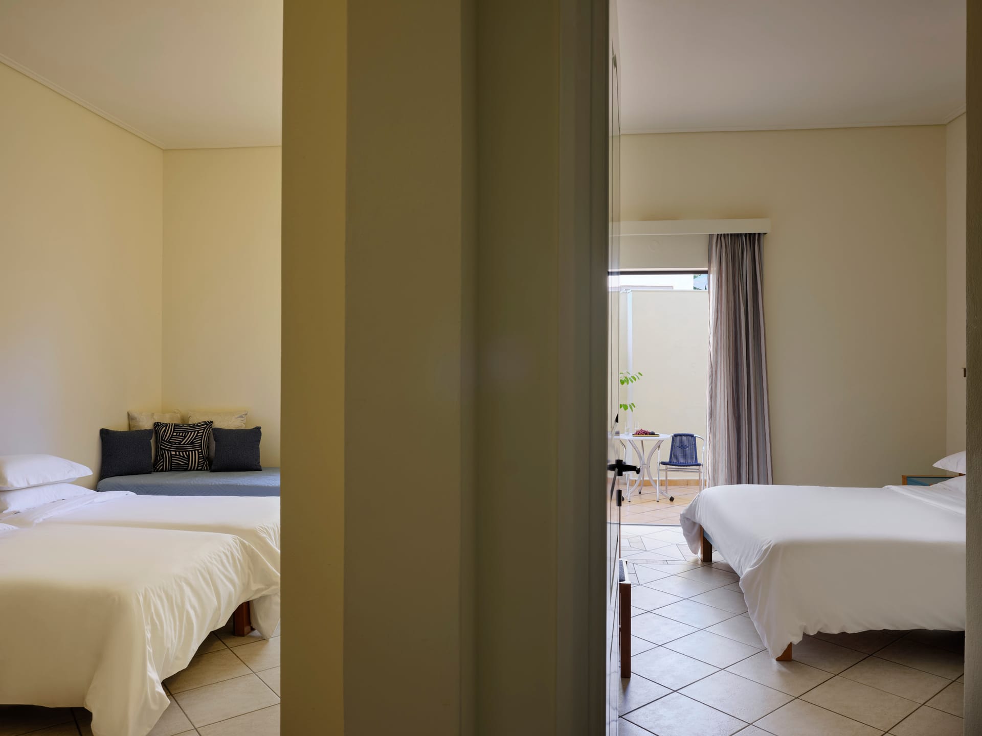Atlantica Yakinthos - FAMIV - 2