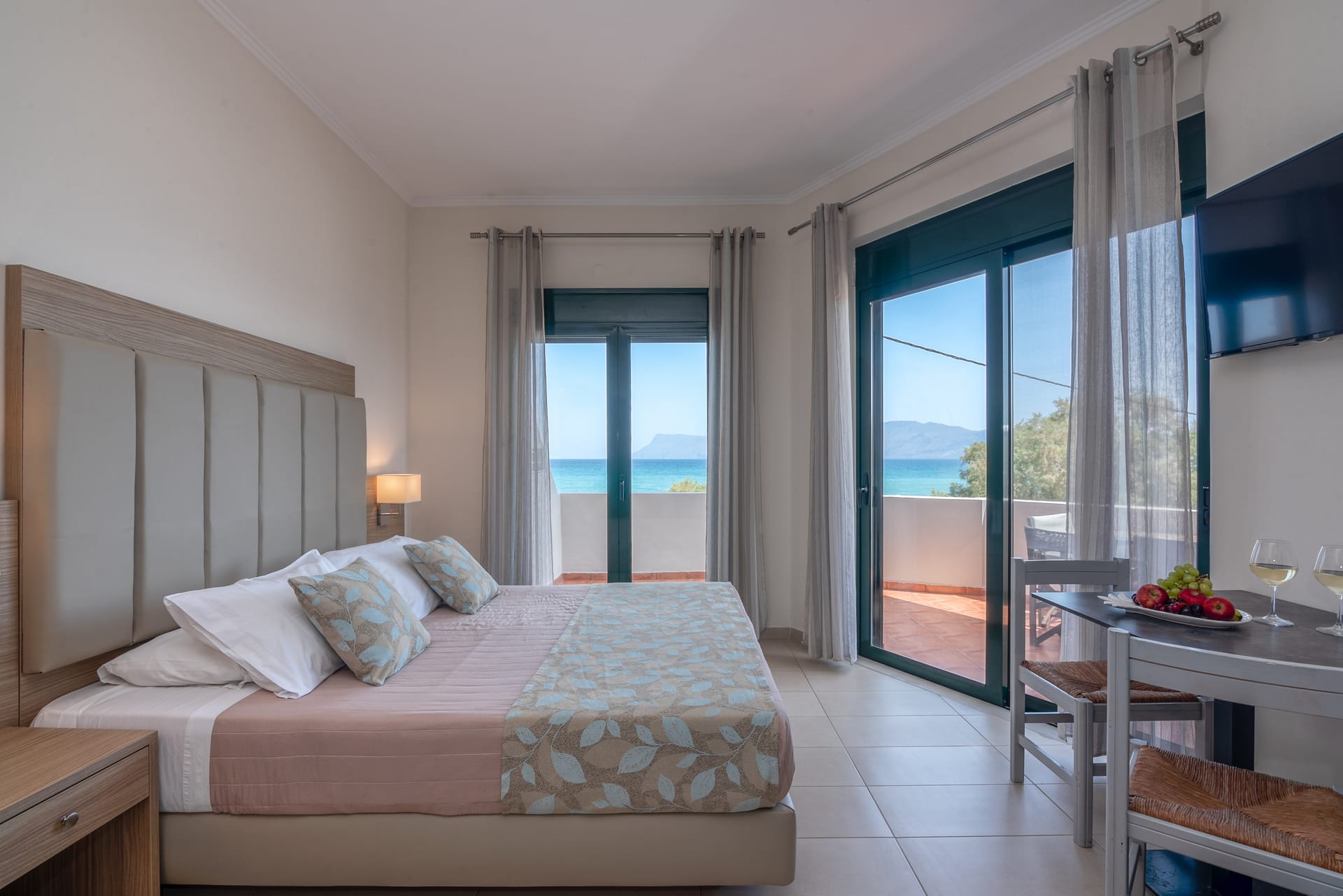 Christina Beach Kissamos - JSFF - 2