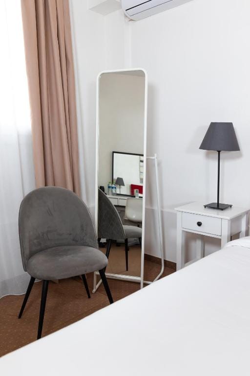 City Plaza Apartments & Rooms Thessaloniki - SUP - 7