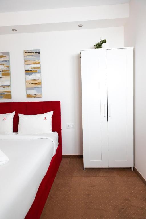City Plaza Apartments & Rooms Thessaloniki - SUP - 6