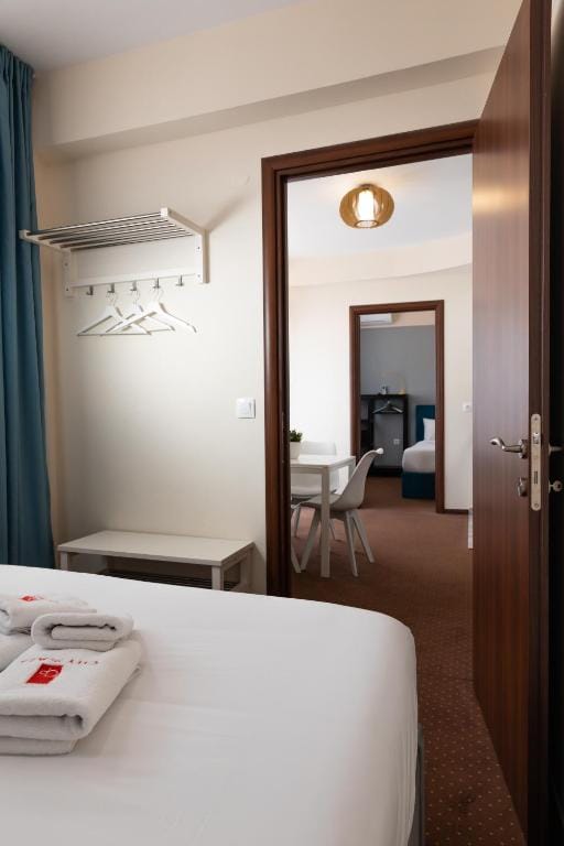 City Plaza Apartments & Rooms Thessaloniki - AP2 - 4