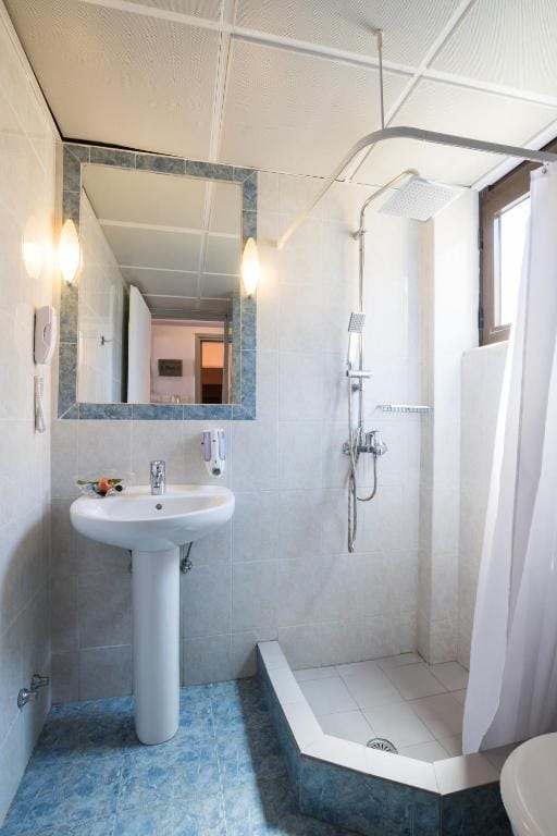 Atlantis Hotel - TRPLP - 11