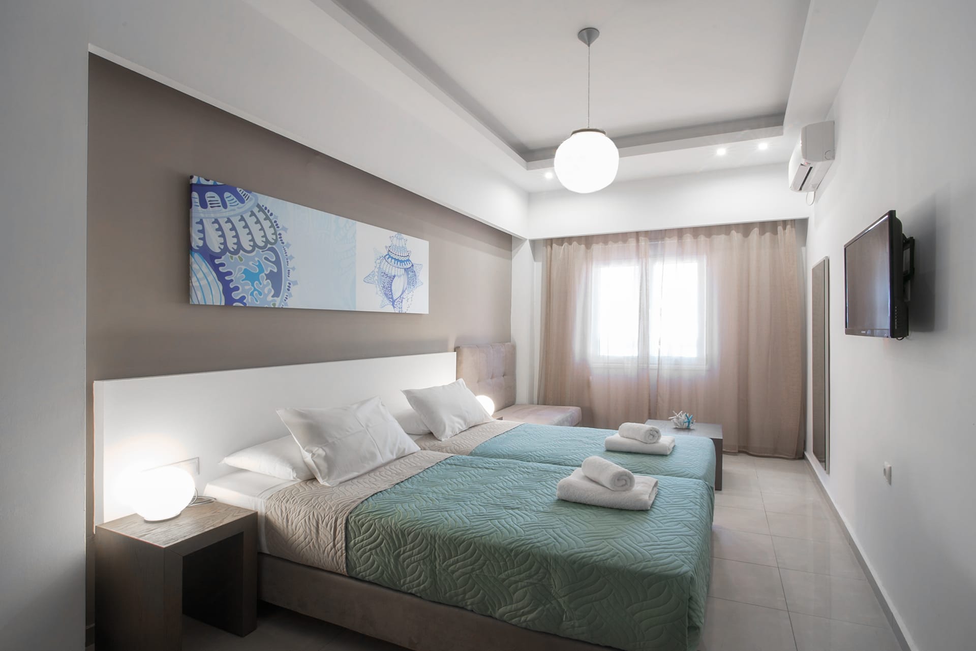 Studio Apartment with Two Single Beds – Groundfloor