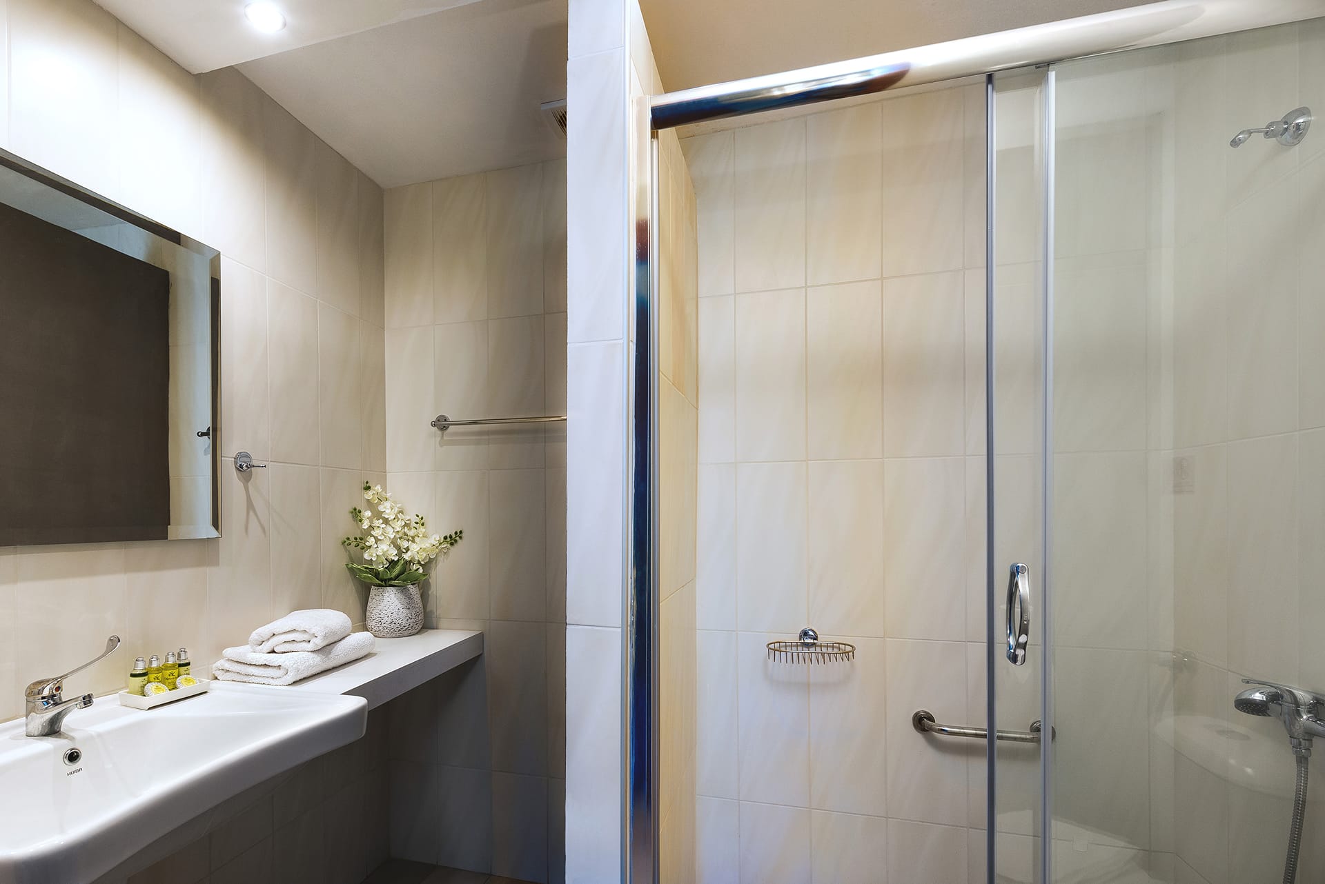 Coral Hotel – Hotelia Hospitality Group - SRWSV - 5