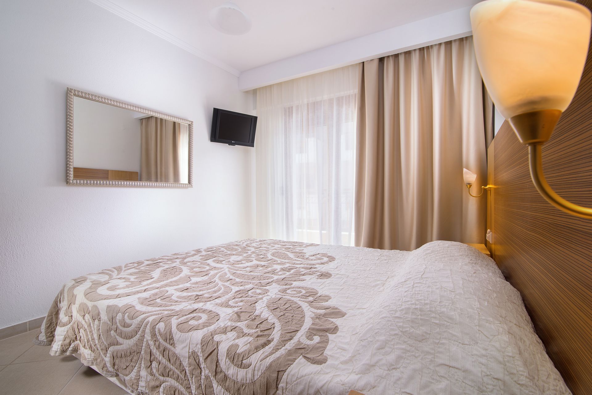 One Bedroom Apartment