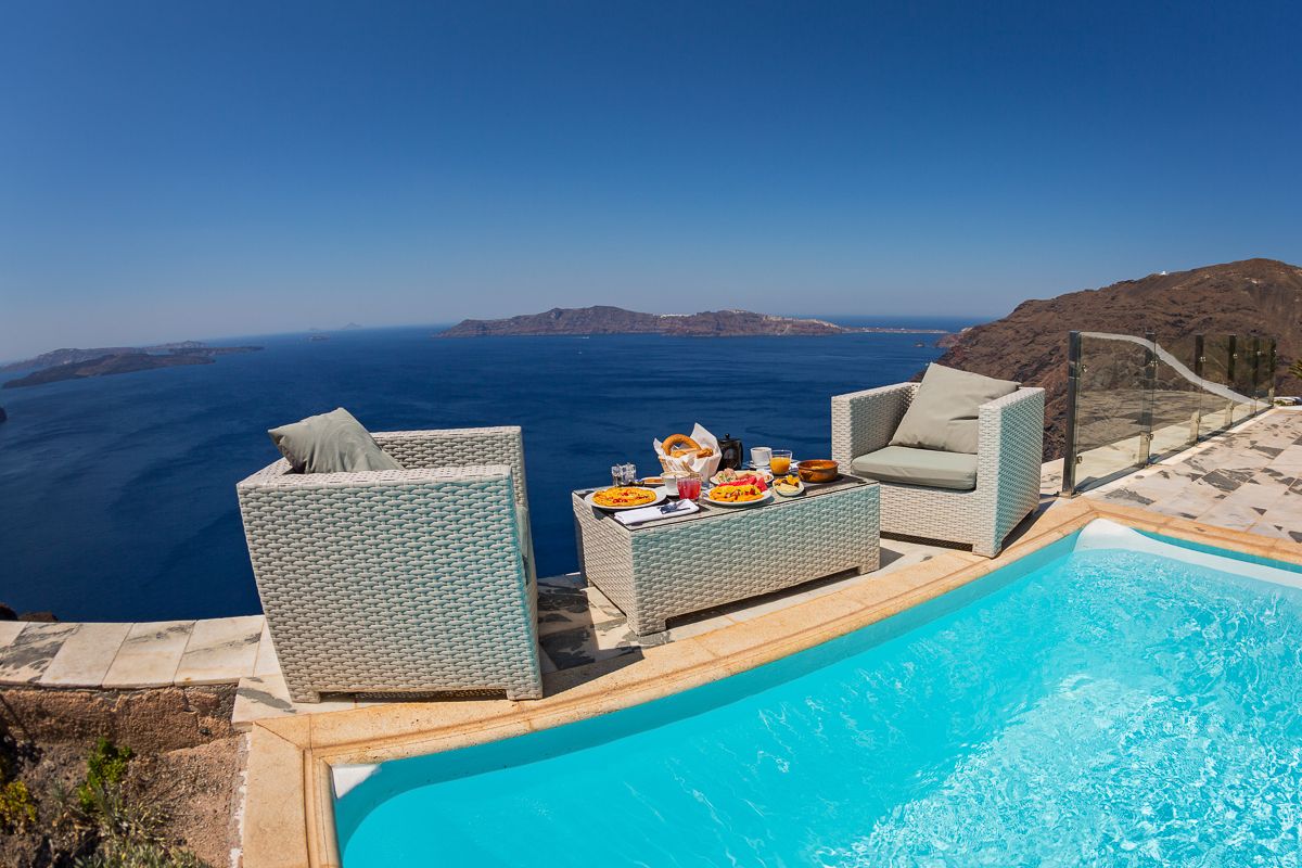 CSky Hotel Santorini - EXECVI - 12
