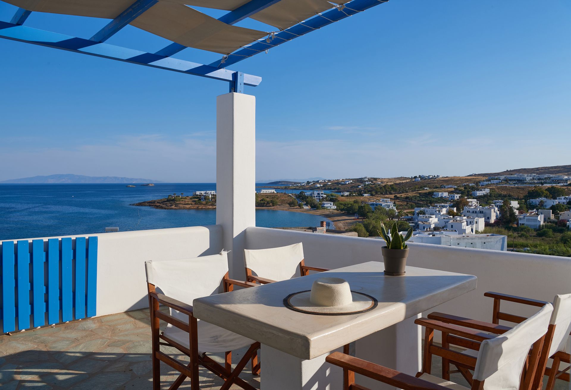 Poseidon | 2 Bedroom Family Apartment with Sea View and Patio