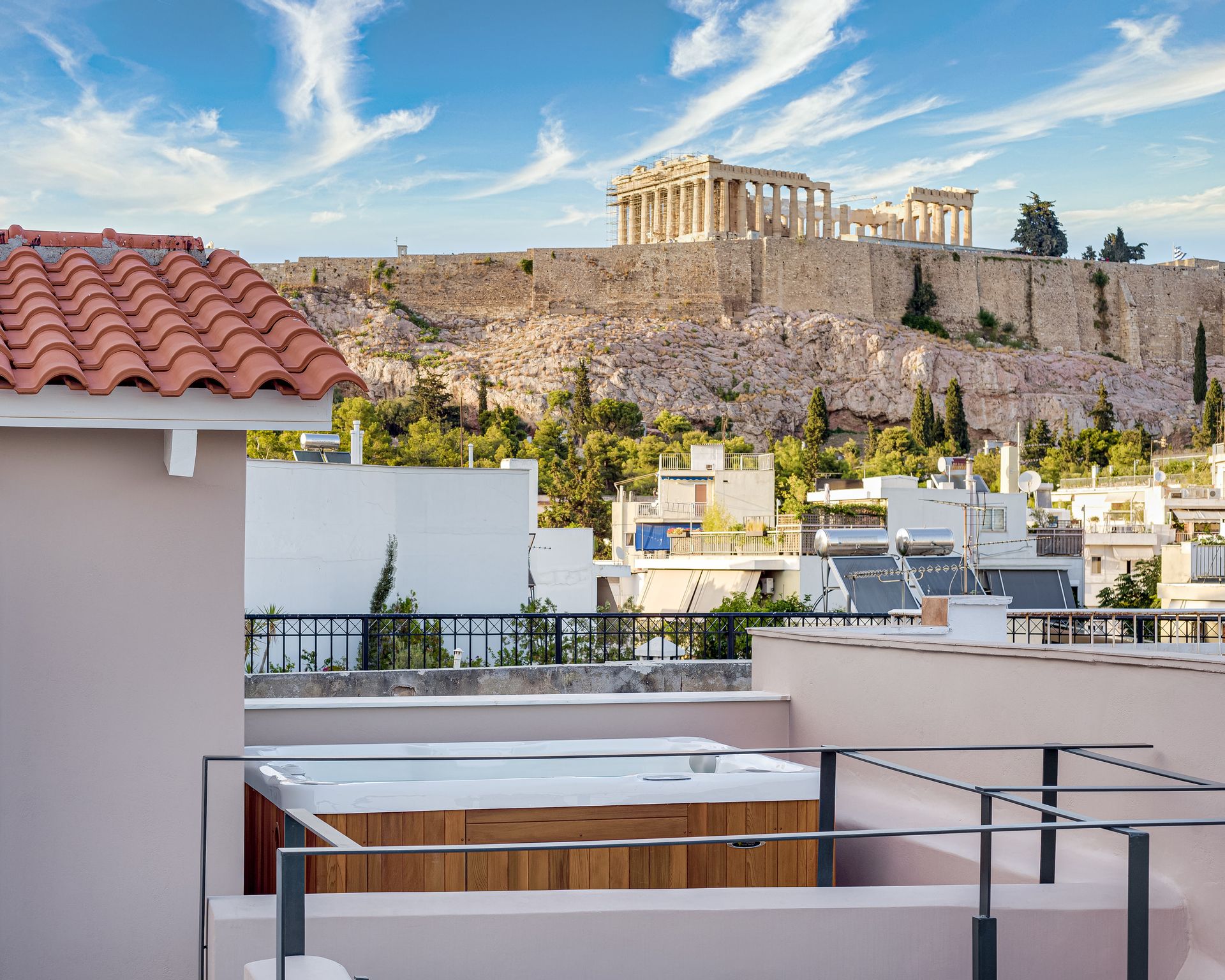 Athina Suite with Rooftop Hot Tub