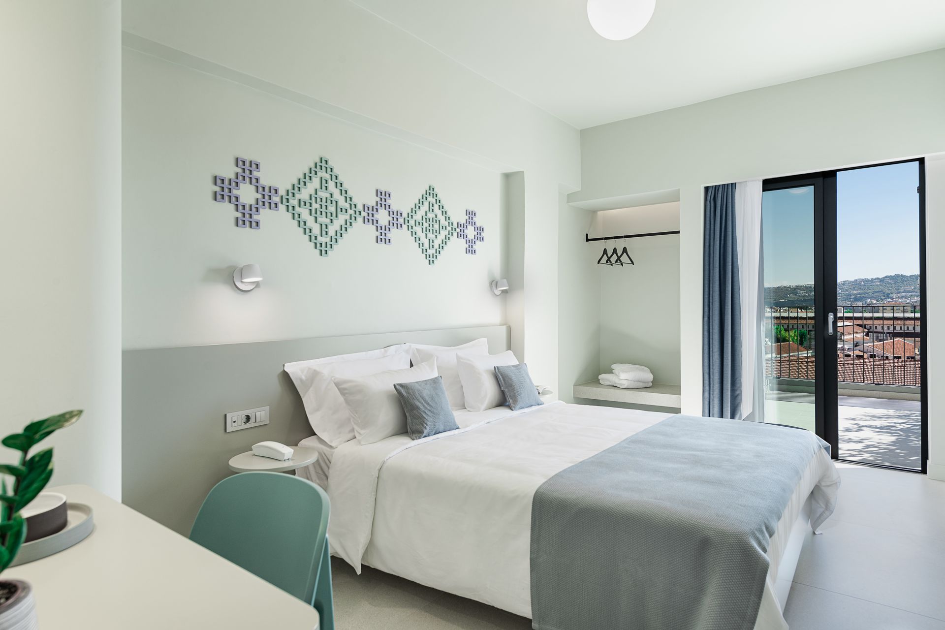 Superior Double with City View – Upper Floor