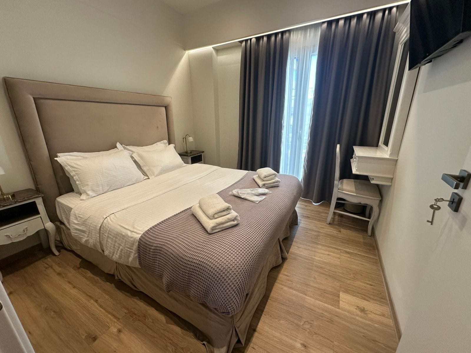 Acropolis Divine Apartments