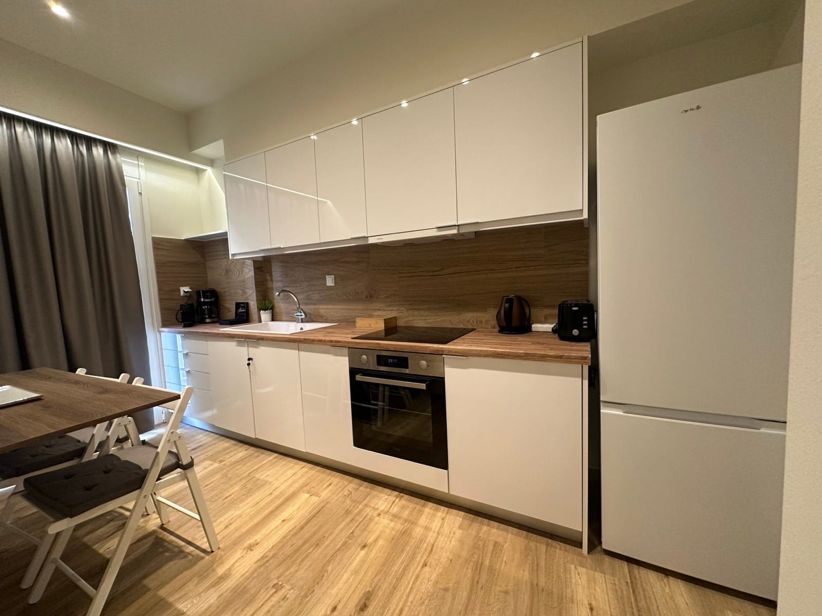 Acropolis Divine Apartments