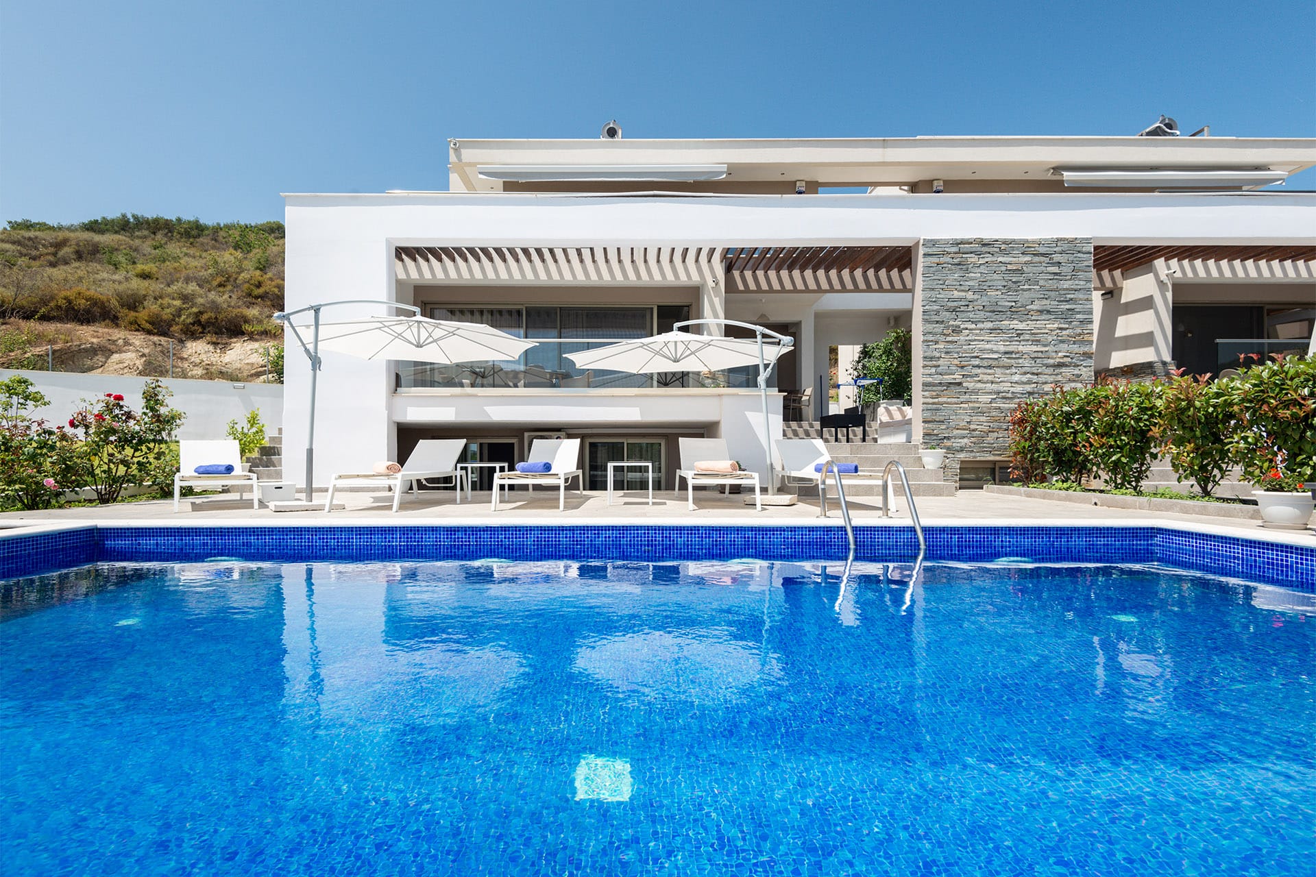 OLD – Afisia Villas