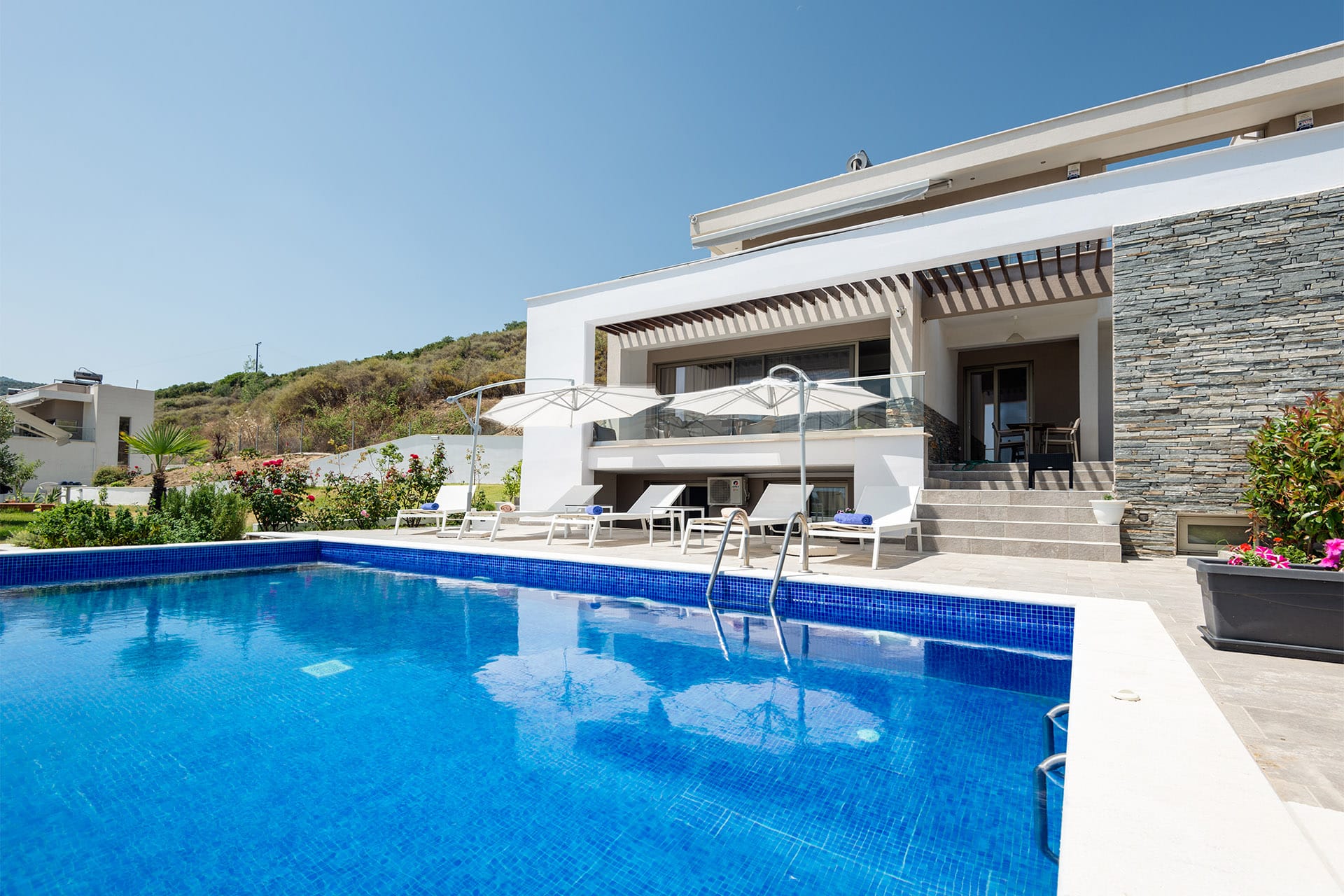 OLD – Afisia Villas