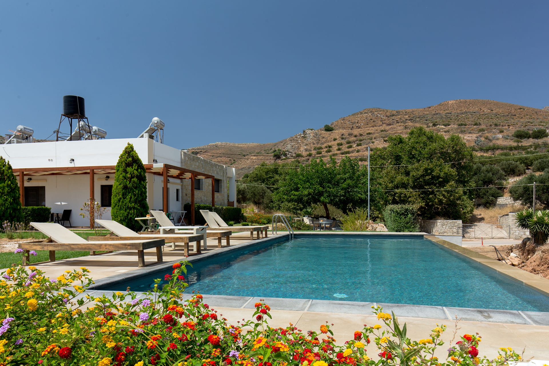 Agarathos Apartments Crete