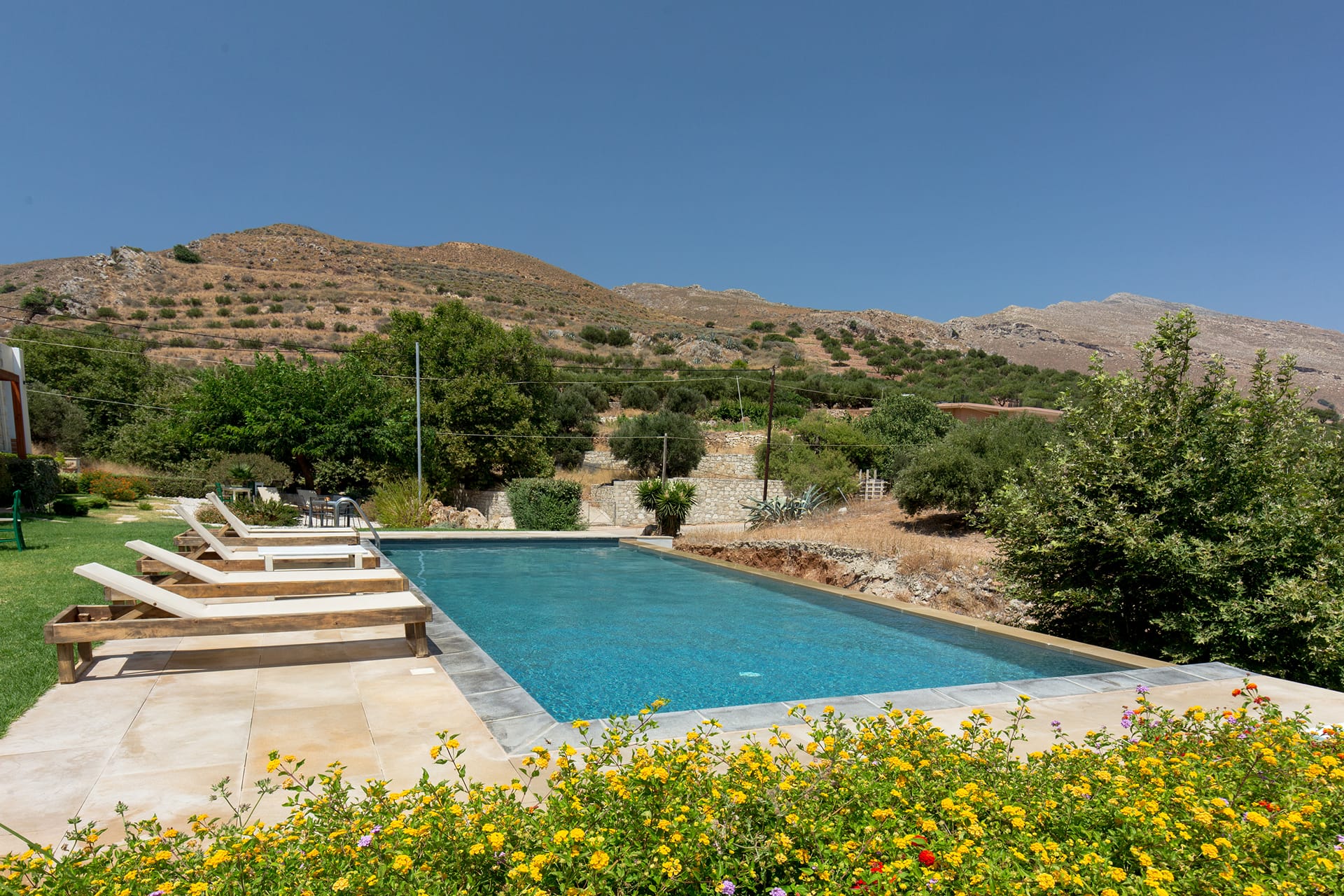 Agarathos Apartments Crete
