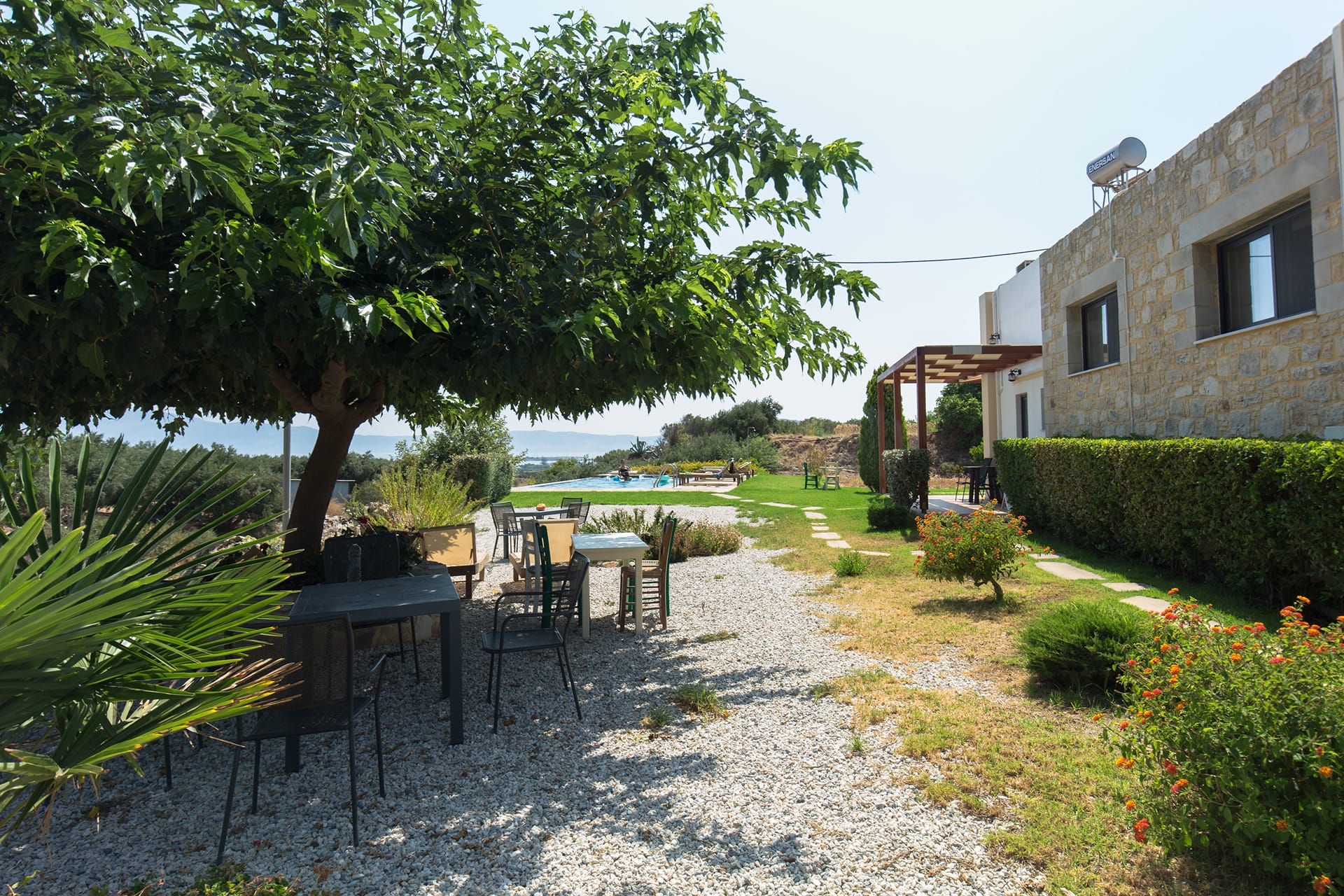 Agarathos Apartments Crete