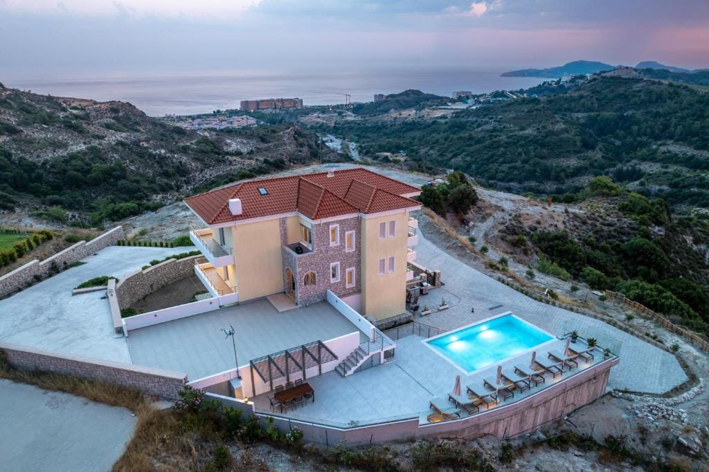 Agnanti Sea View Villa