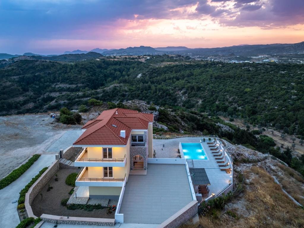 Agnanti Sea View Villa