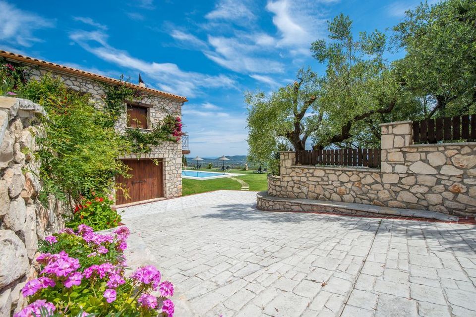 Agrikia Villa – Varvarigos Houses