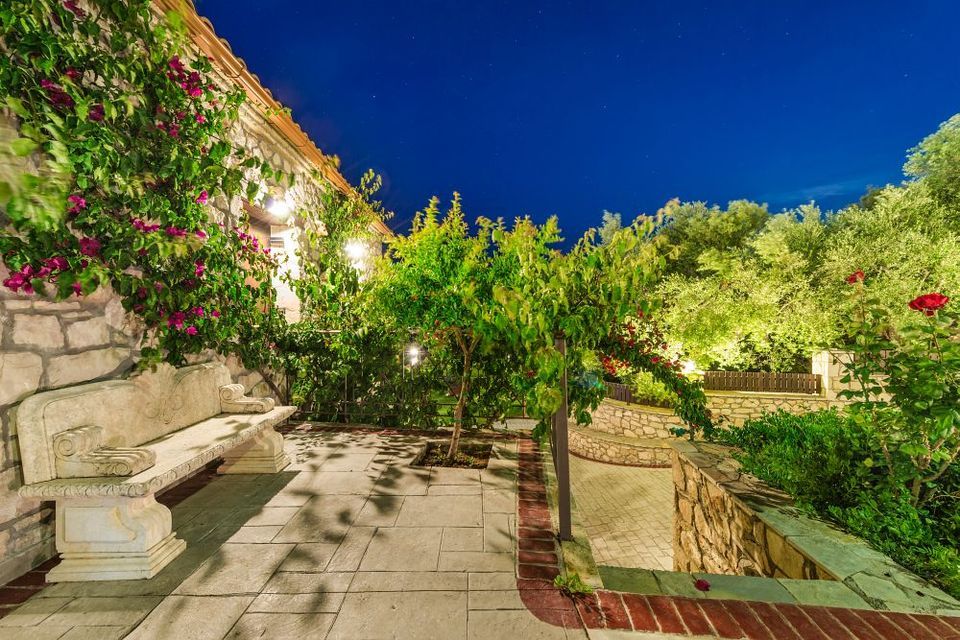Agrikia Villa – Varvarigos Houses
