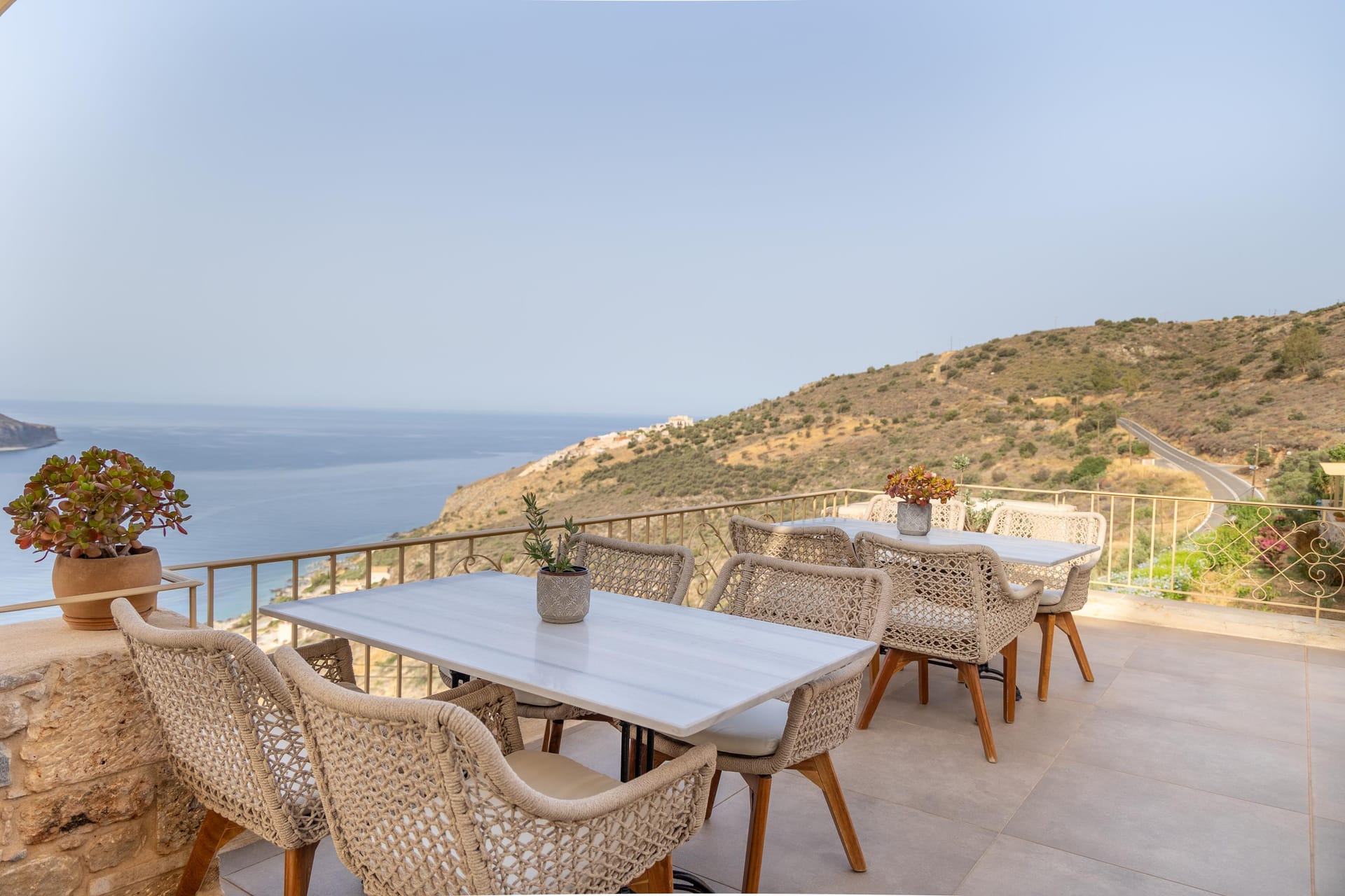 Akrolithi Guesthouse
