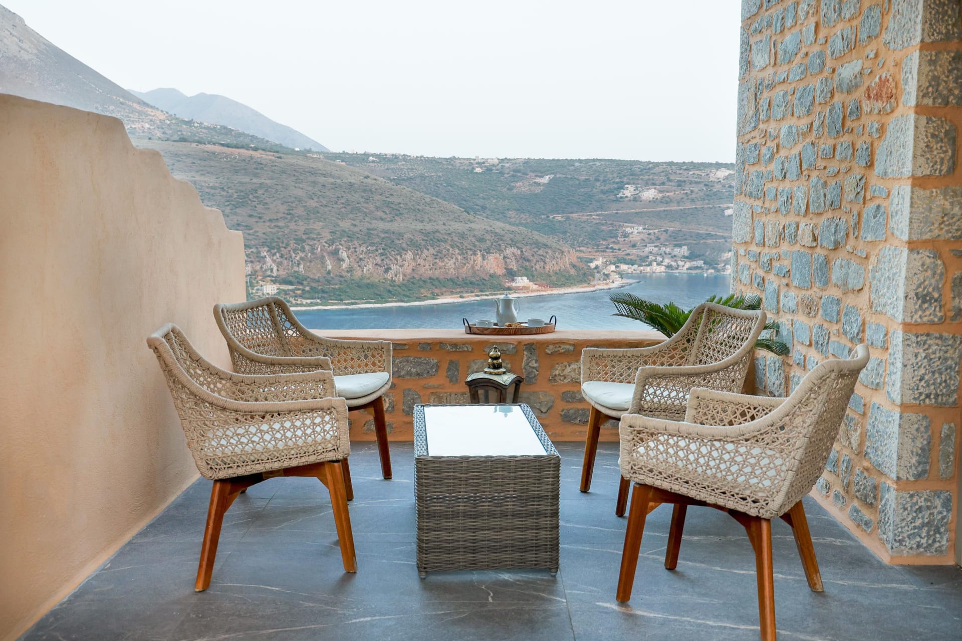 Akrolithi Guesthouse