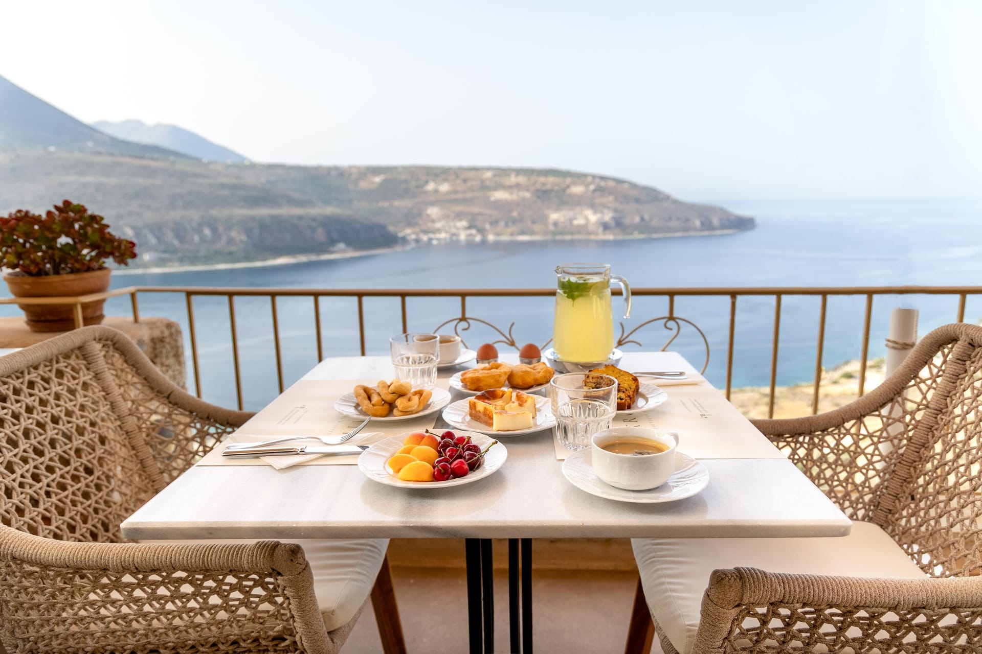 Akrolithi Guesthouse